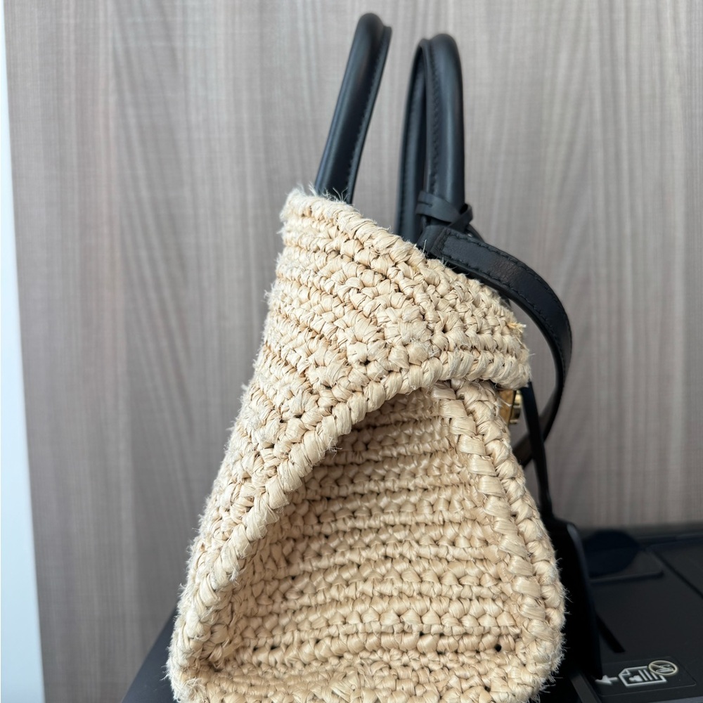 Ferragamo Hug Bag XS - Picture 11 of 15